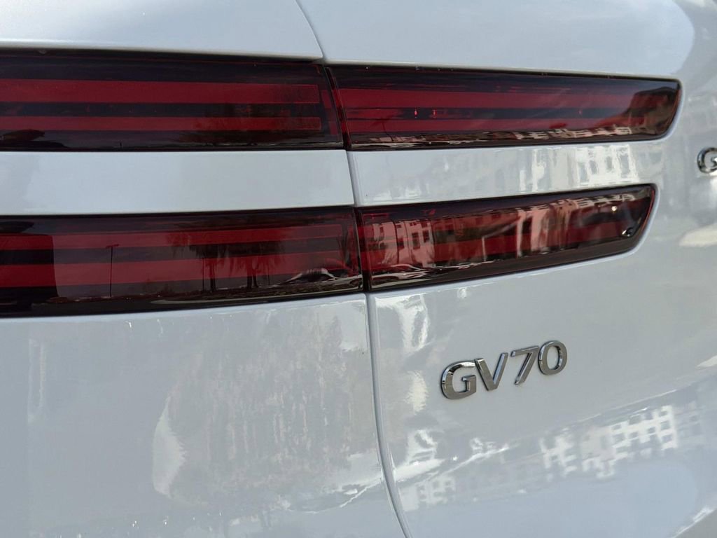 Used 2023 Genesis GV70 2.5T Sport Prestige w/ Sport Prestige Package image 26