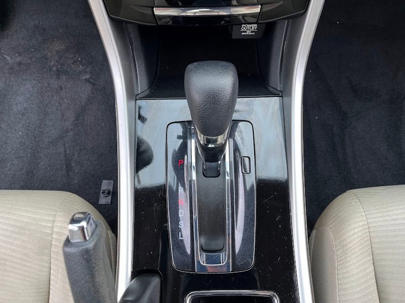 Used 2016 Honda Accord LX image 18