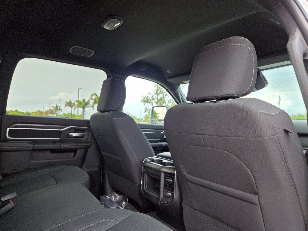 New 2026 RAM 2500 Big Horn AWD/4WD image 17