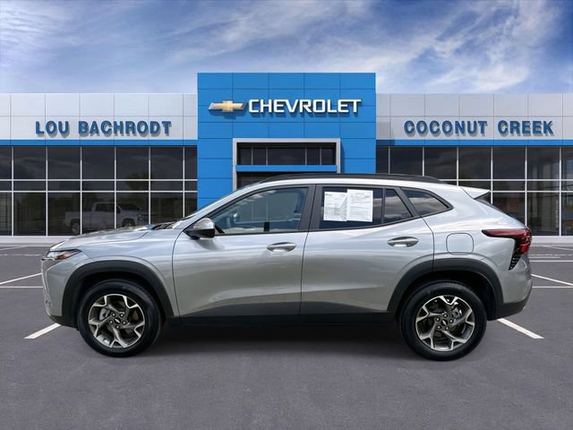Used 2024 Chevrolet Trax LT FWD image 5