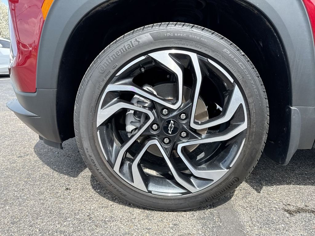 Used 2025 Chevrolet TrailBlazer RS w/ Convenience Package AWD/4WD image 10