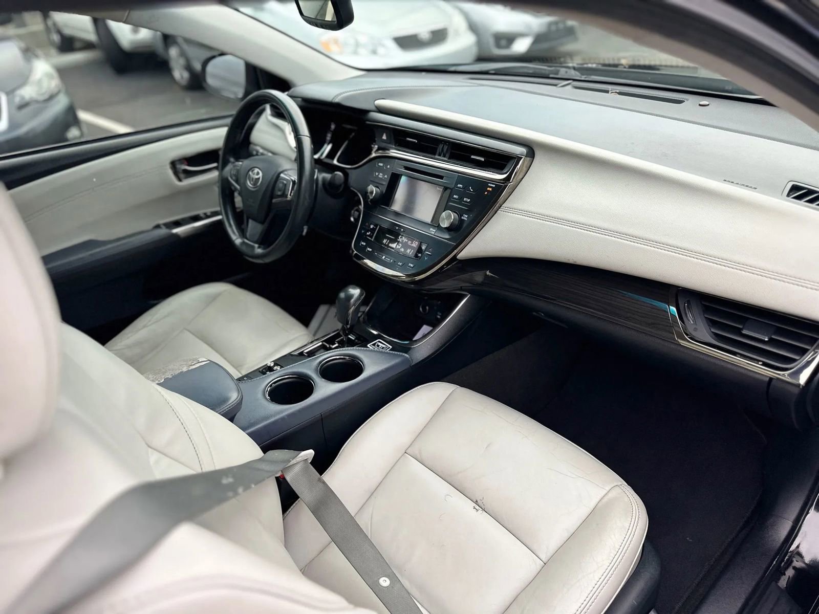 Used 2013 Toyota Avalon XLE image 10