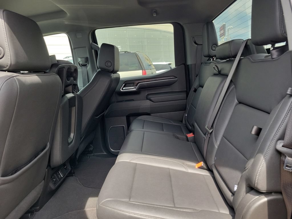 Used 2024 GMC Sierra 1500 SLT AWD/4WD image 28