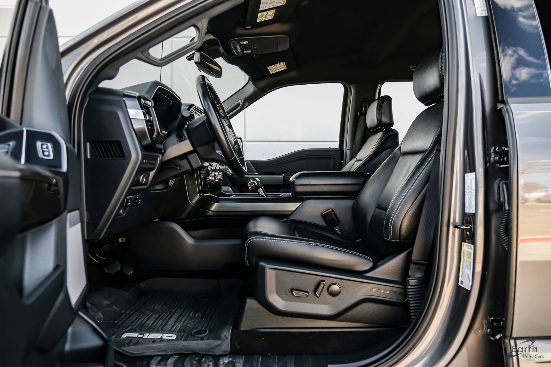 Used 2022 Ford F150 XLT w/ Equipment Group 302A High image 35