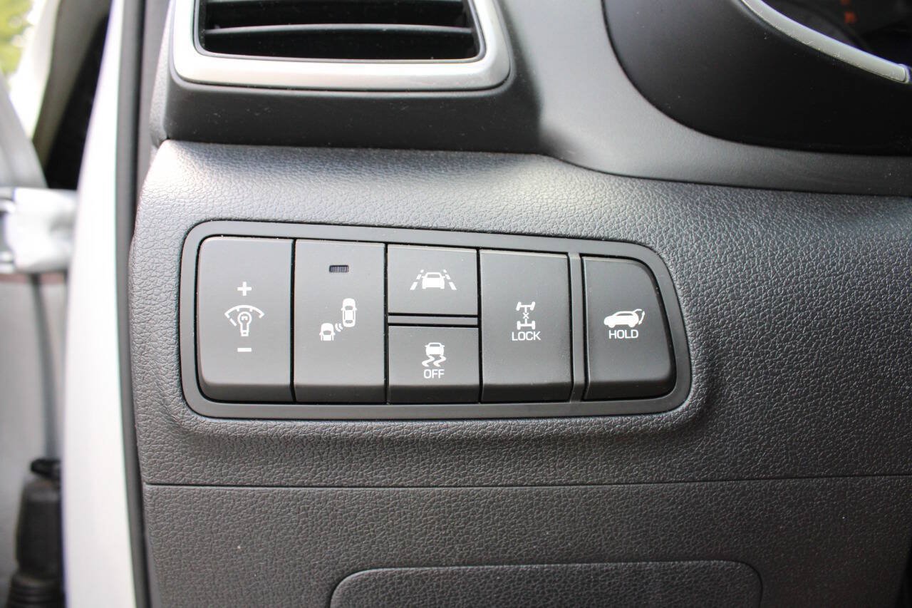 Used 2019 Hyundai Tucson Limited AWD/4WD image 18