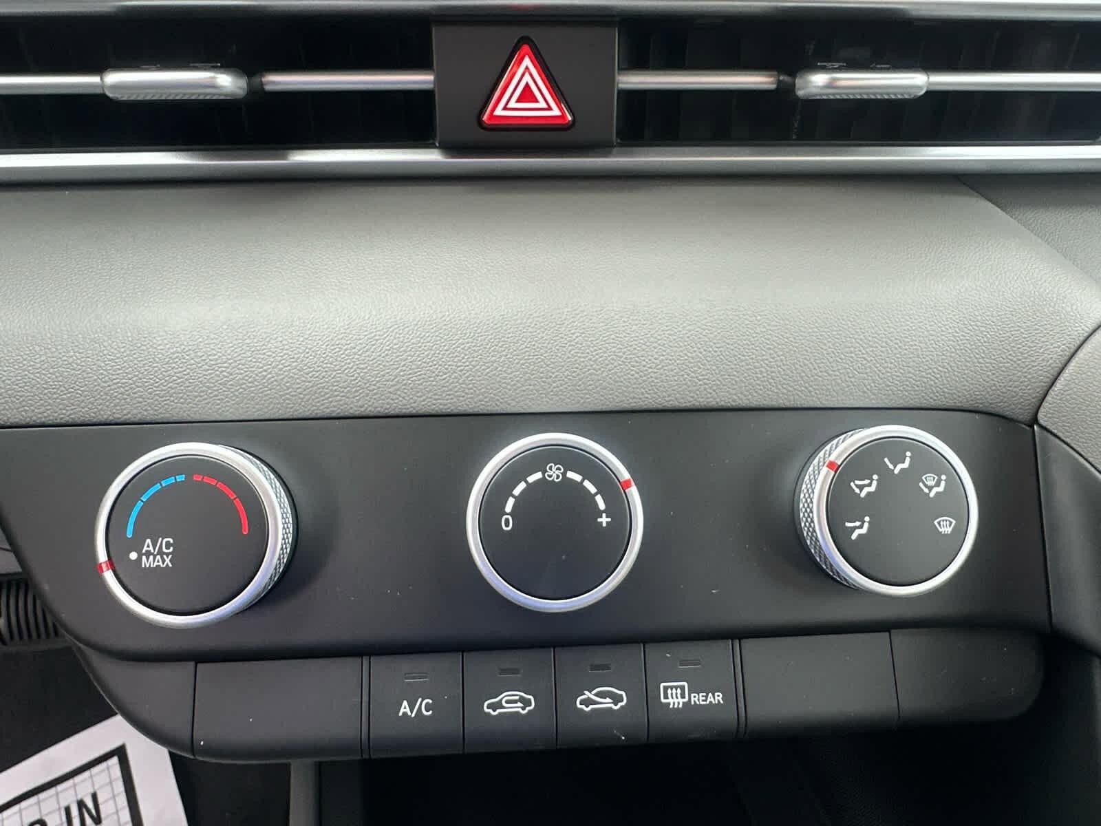 New 2026 Hyundai Elantra SE FWD image 17