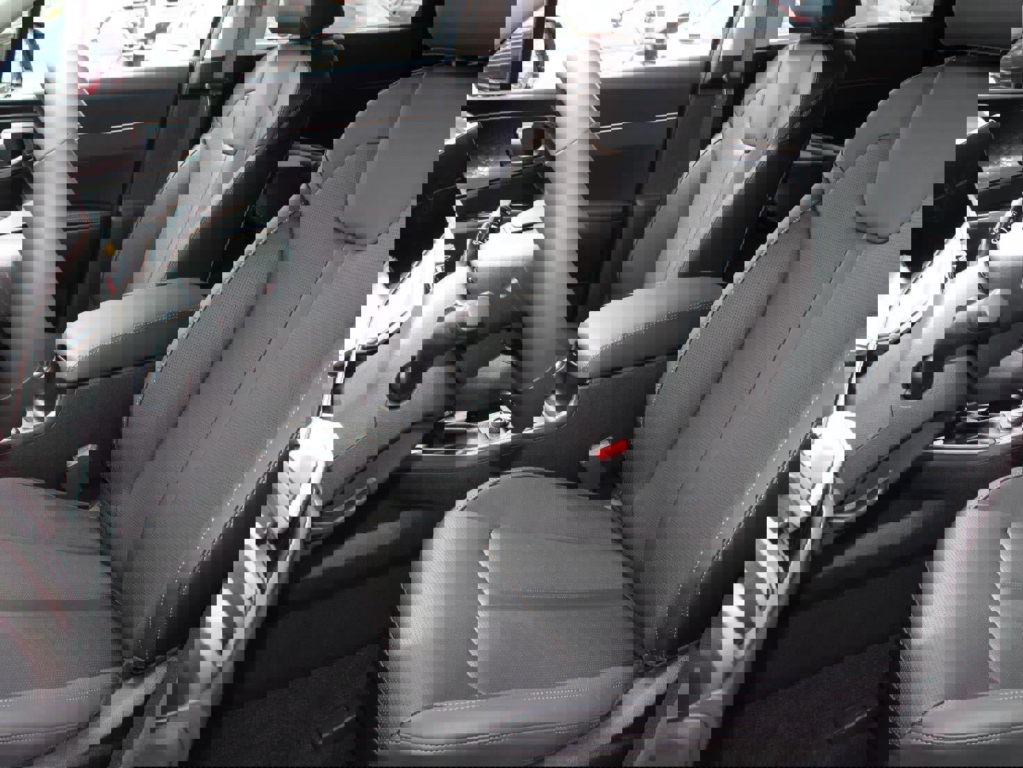 New 2026 Kia Sorento S w/ S Panoramic Sunroof Package image 18