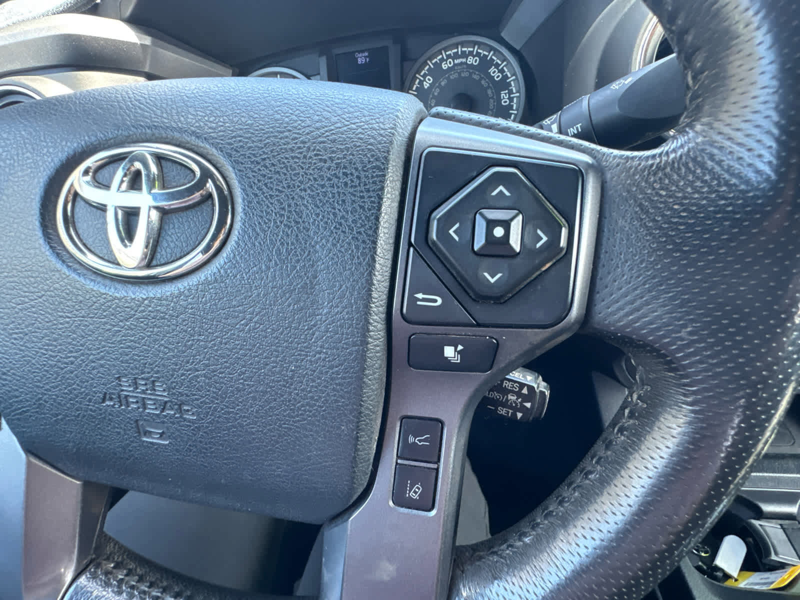 Used 2019 Toyota Tacoma TRD Off-Road AWD/4WD image 22