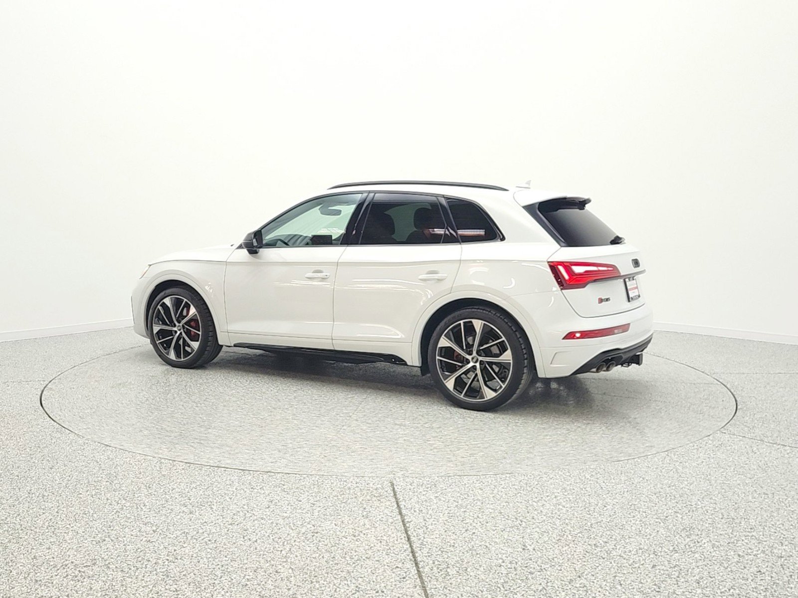 Used 2023 Audi SQ5 Premium Plus w/ Premium Plus Package image 8