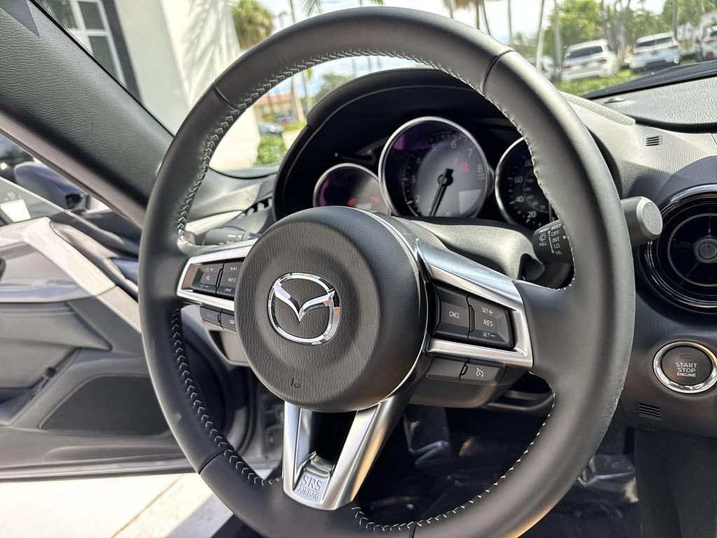 Used 2025 MAZDA MX-5 Miata Club RWD image 50