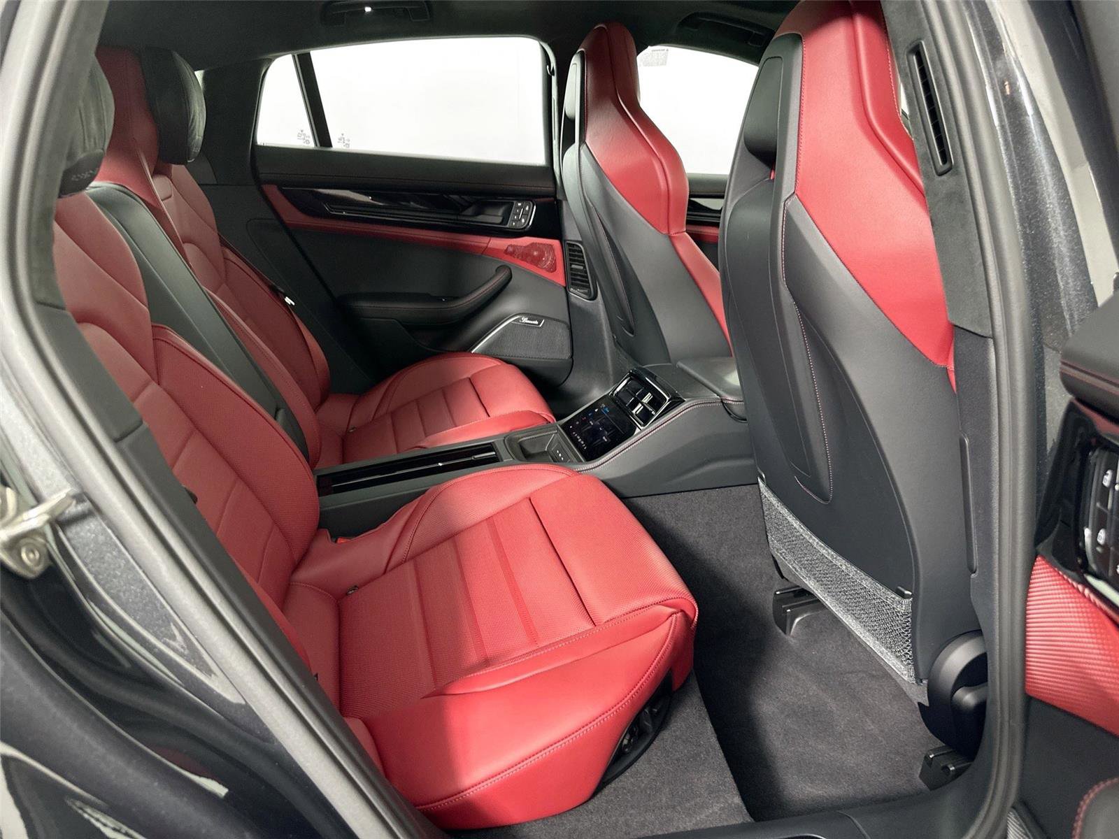 Certified 2025 Porsche Panamera GTS AWD/4WD image 27
