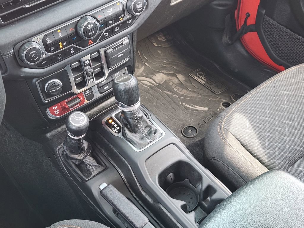 Used 2024 Jeep Gladiator Mojave w/ Safety Group image 19