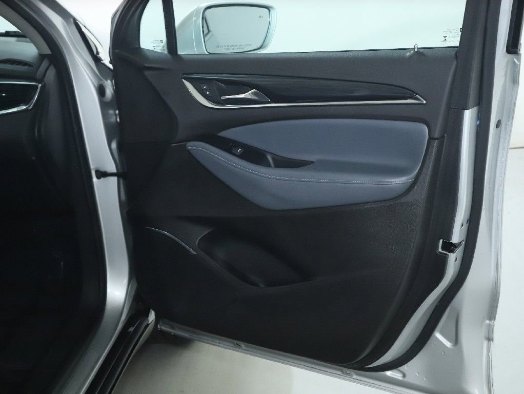 Used 2018 Buick Enclave Essence FWD image 34