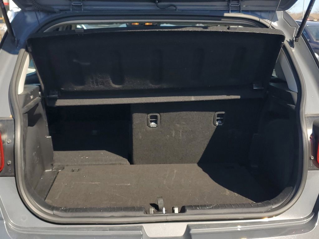 Used 2025 Hyundai Venue SEL image 26