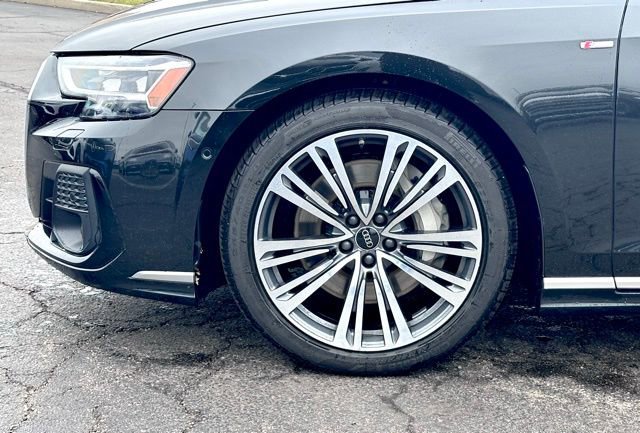 Used 2023 Audi A8 L 3.0T image 7