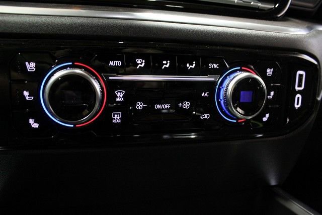 New 2026 GMC Sierra 1500 SLT image 29