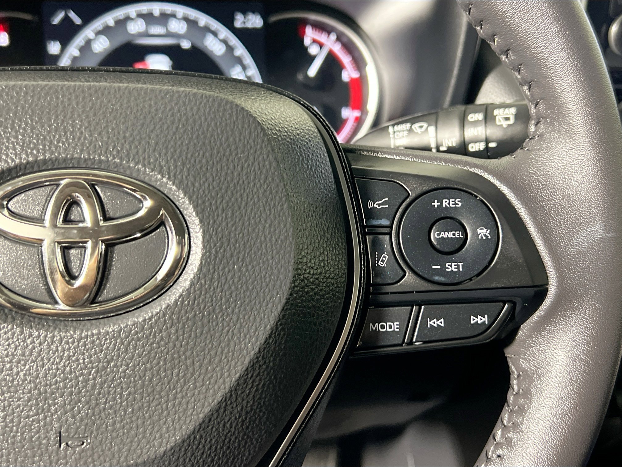 Used 2025 Toyota RAV4 XLE Premium image 19