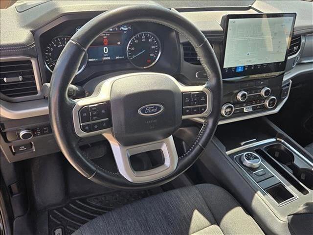 Used 2022 Ford Expedition XLT image 10