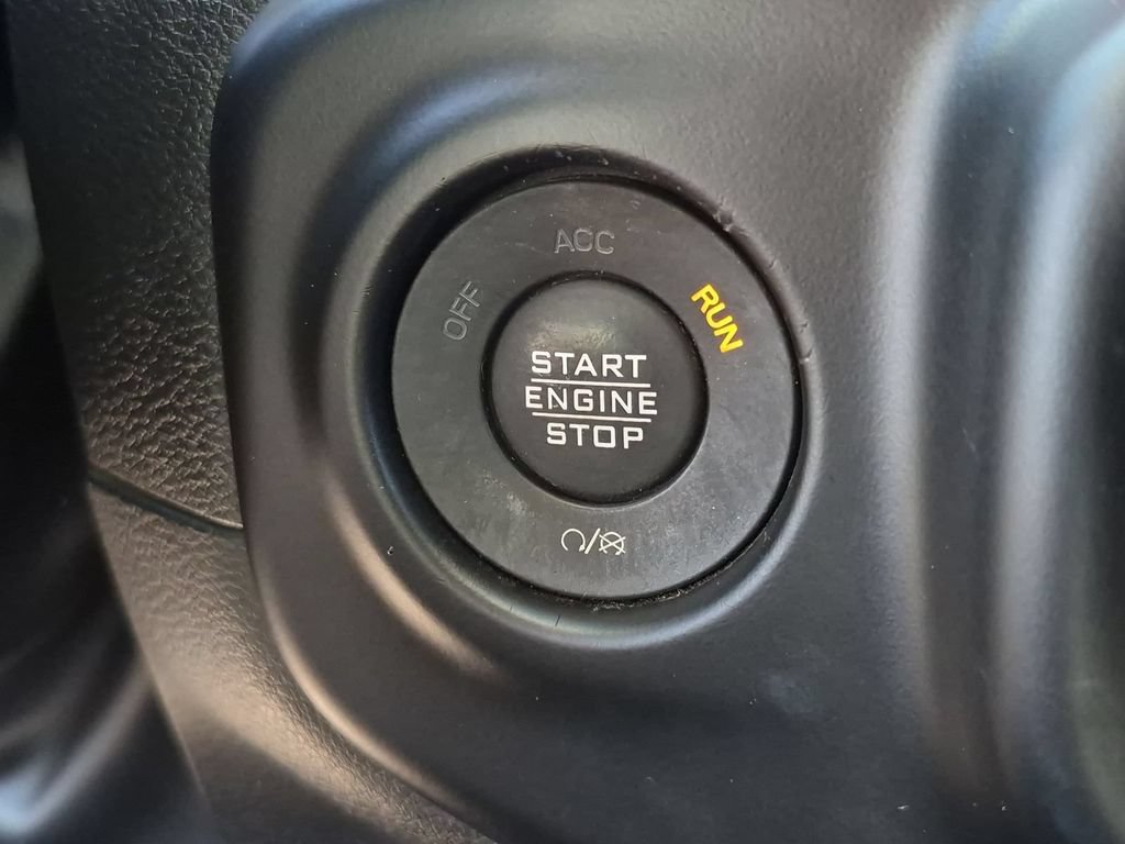 Used 2022 Jeep Gladiator Rubicon AWD/4WD image 9