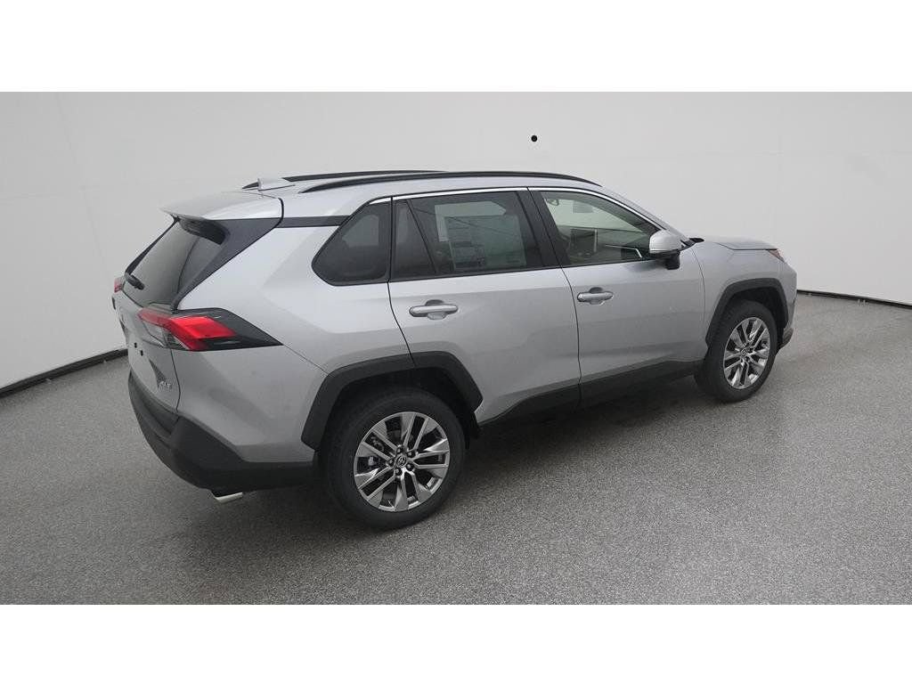 Used 2023 Toyota RAV4 XLE Premium FWD image 12