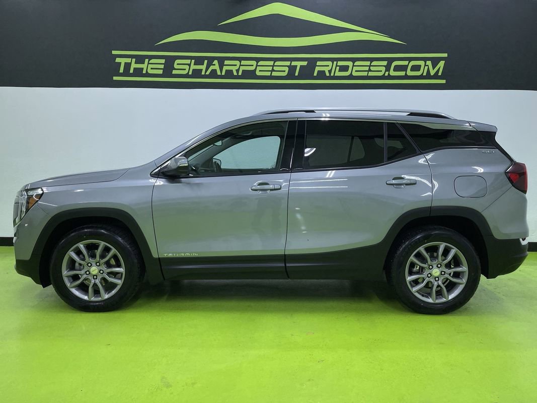 Used 2024 GMC Terrain SLT image 6