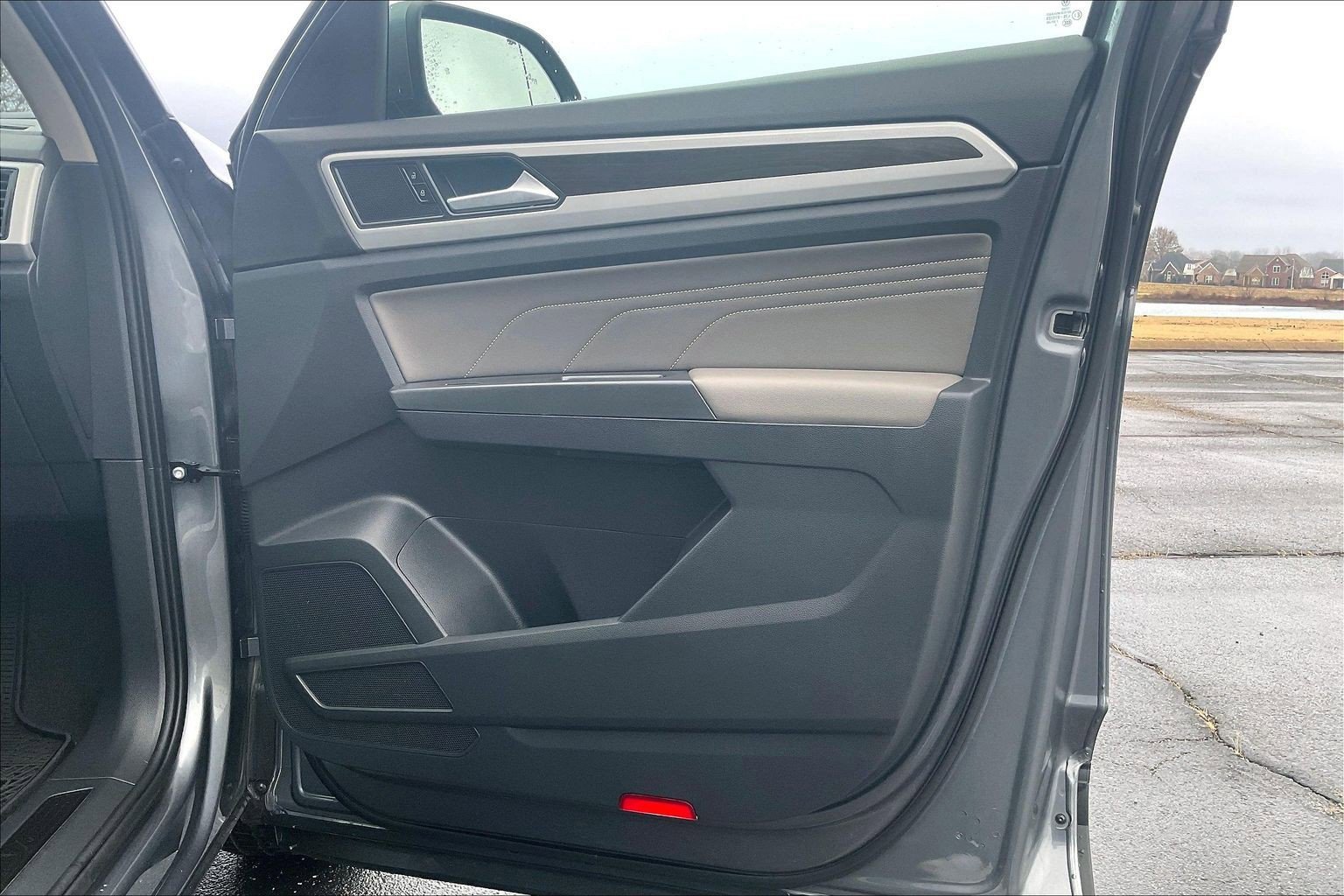 Used 2022 Volkswagen Atlas SE image 19