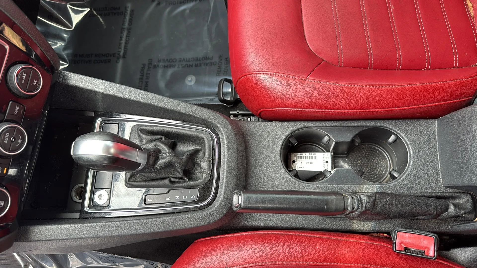 Used 2015 Volkswagen Jetta SEL image 35