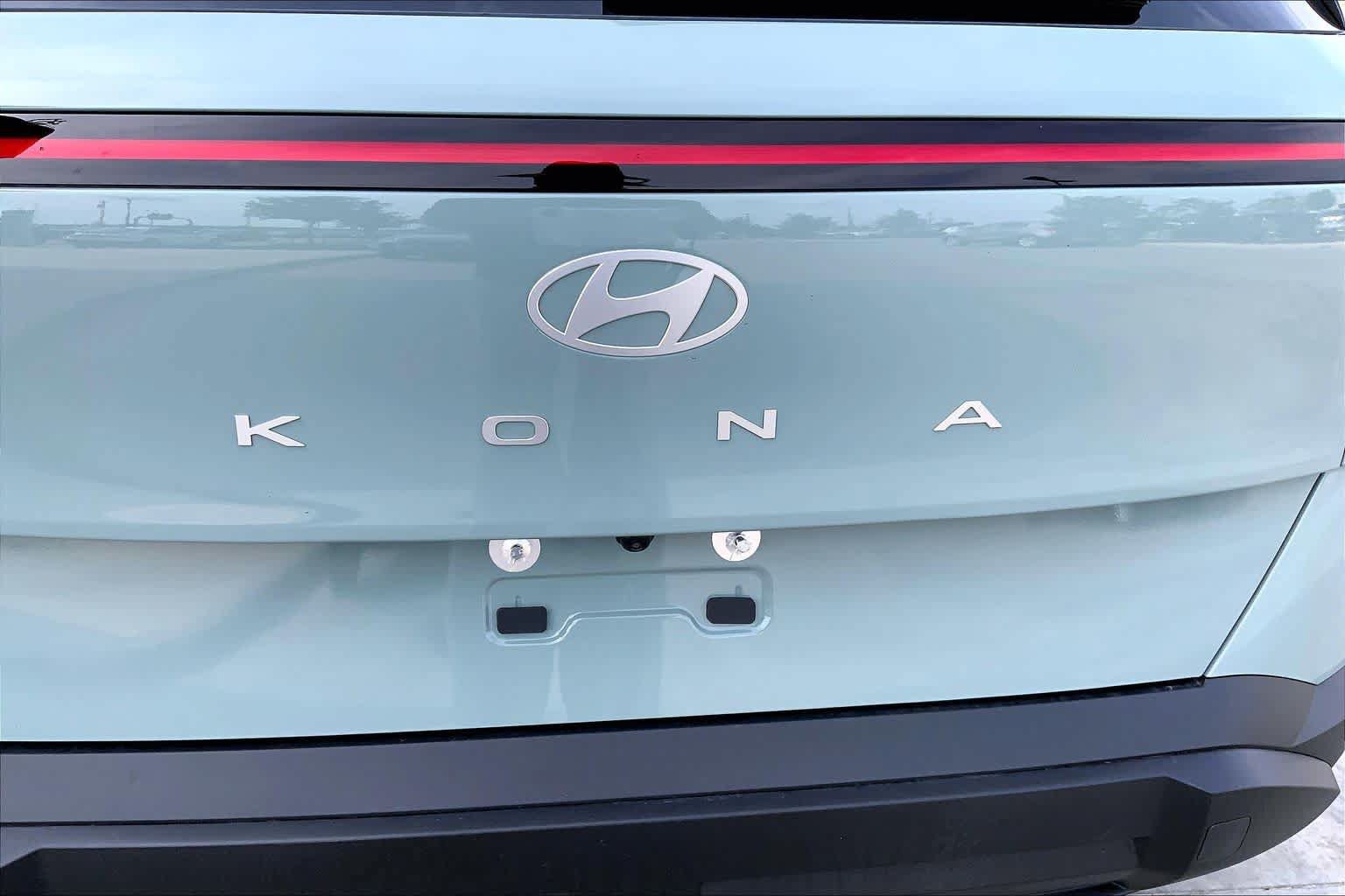 Used 2026 Hyundai Kona SE FWD image 32