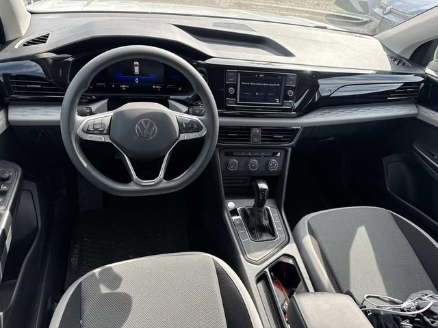 Certified 2022 Volkswagen Taos S image 7