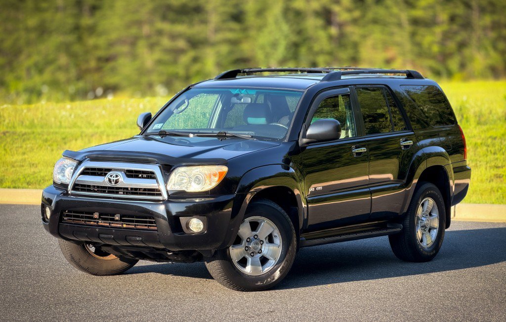 Used 2007 Toyota 4Runner Sport AWD/4WD image 2