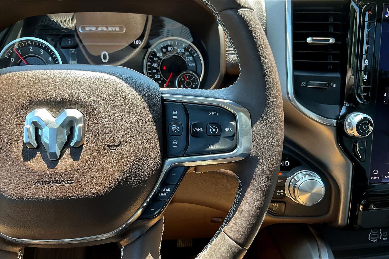 Used 2025 RAM 1500 Laramie AWD/4WD image 47