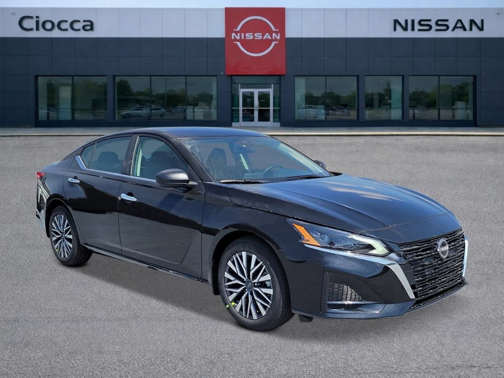 New 2026 Nissan Altima 2.5 SV FWD image 2