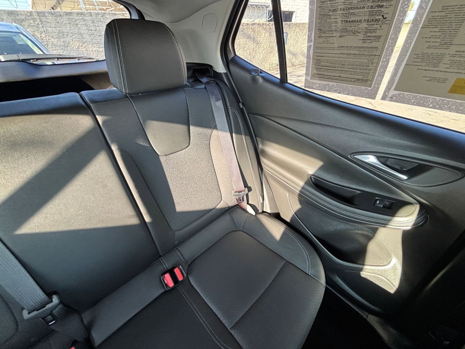 Used 2025 Buick Encore GX Preferred image 37