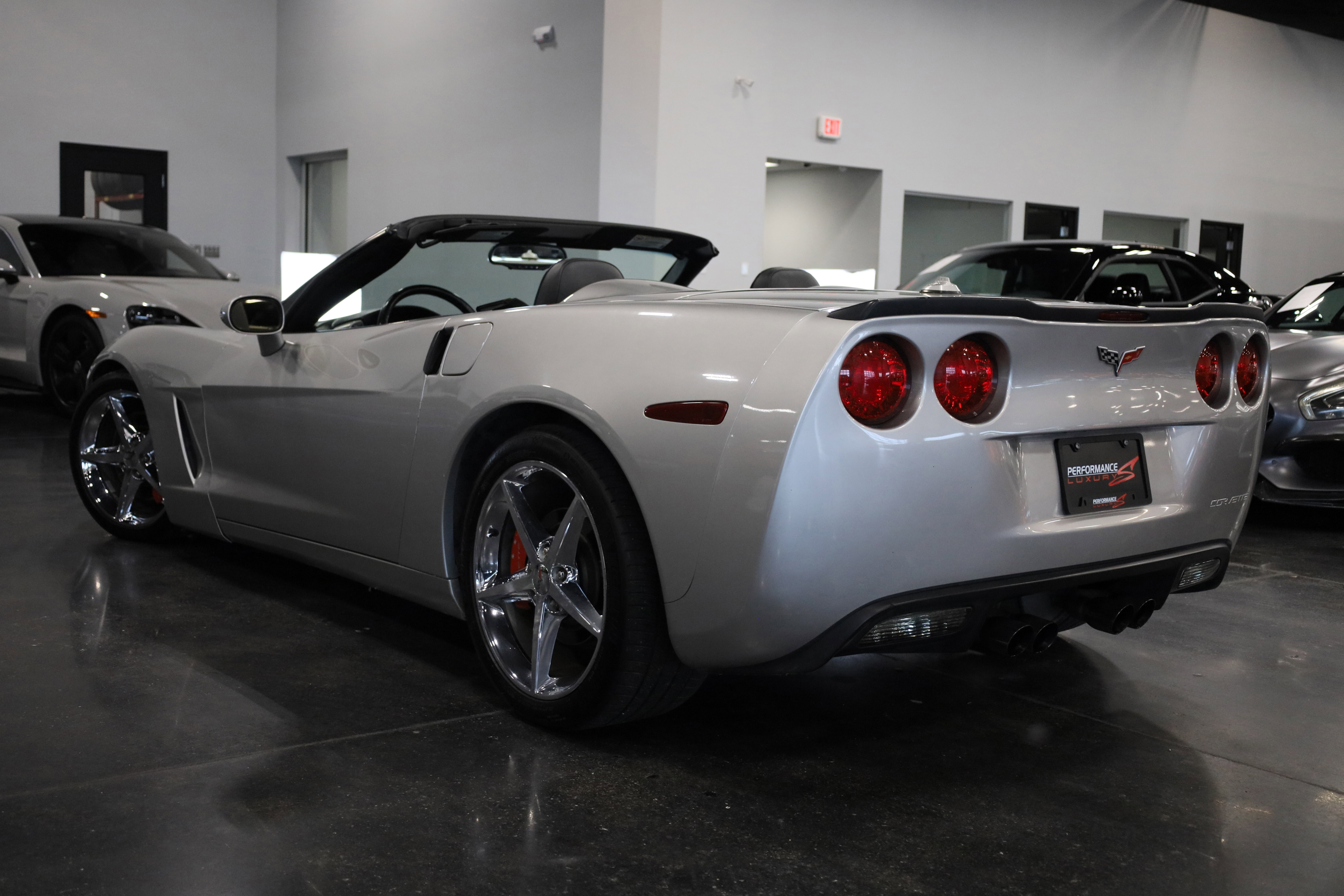 Used 2005 Chevrolet Corvette Convertible w/ Preferred Equipment Group image 4