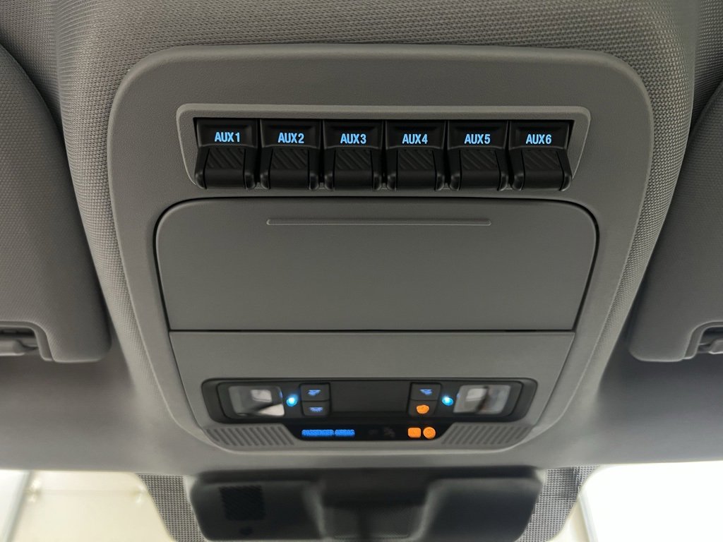 New 2026 Ford F250 XL w/ XL Chrome Package image 20