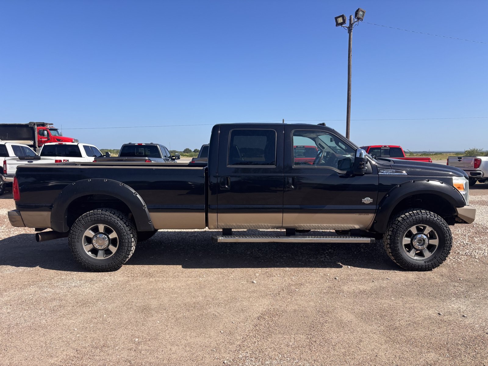 Used 2011 Ford F350 King Ranch w/ King Ranch w/Chrome Pkg AWD/4WD image 7