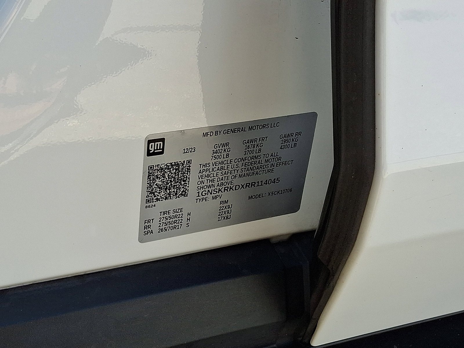 Certified 2024 Chevrolet Tahoe RST w/ Luxury Package image 29