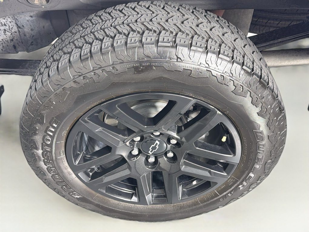 Used 2025 Chevrolet Silverado 1500 LT Trail Boss AWD/4WD image 34