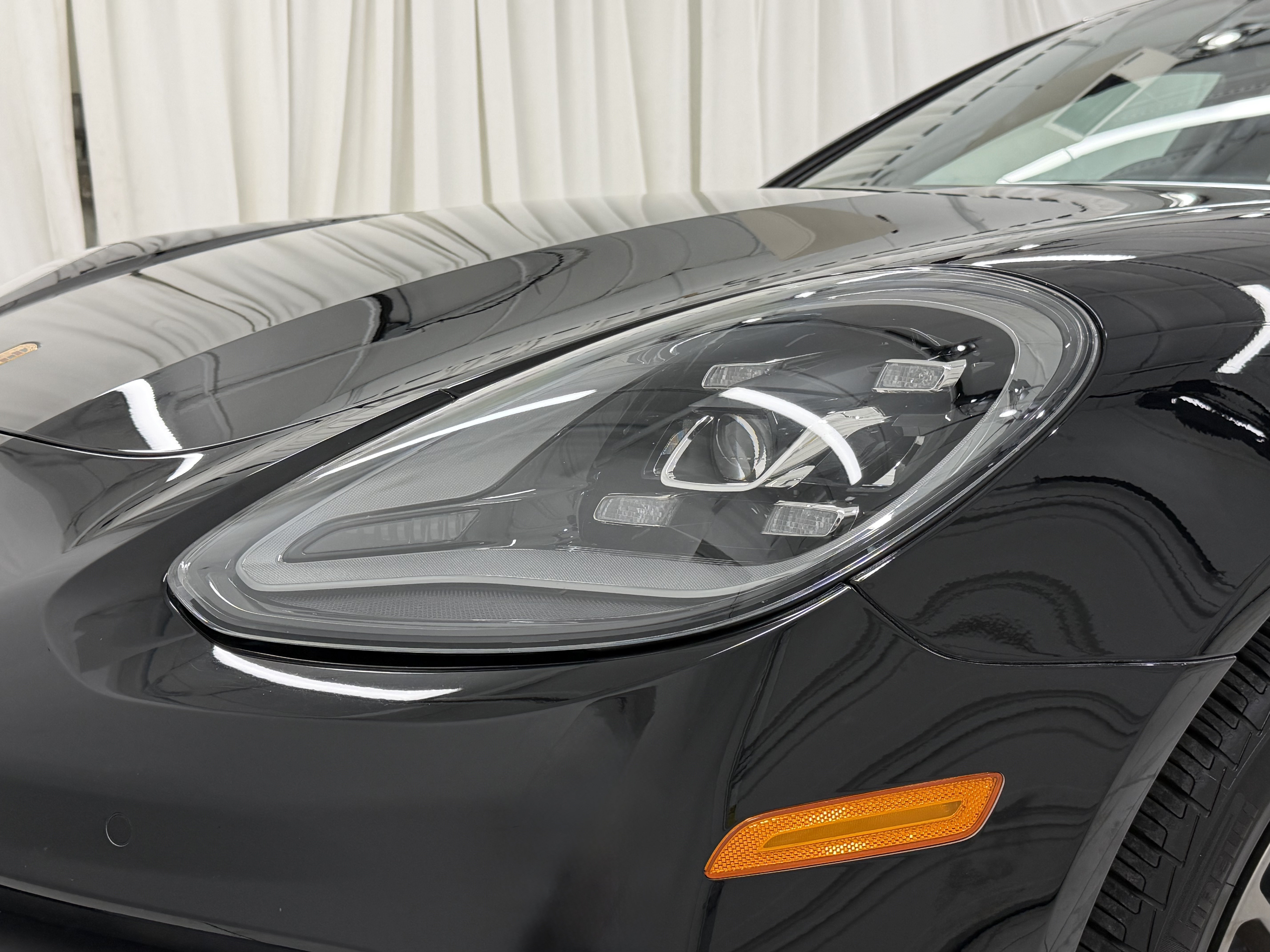 Certified 2023 Porsche Panamera 4 Platinum Edition AWD/4WD image 17
