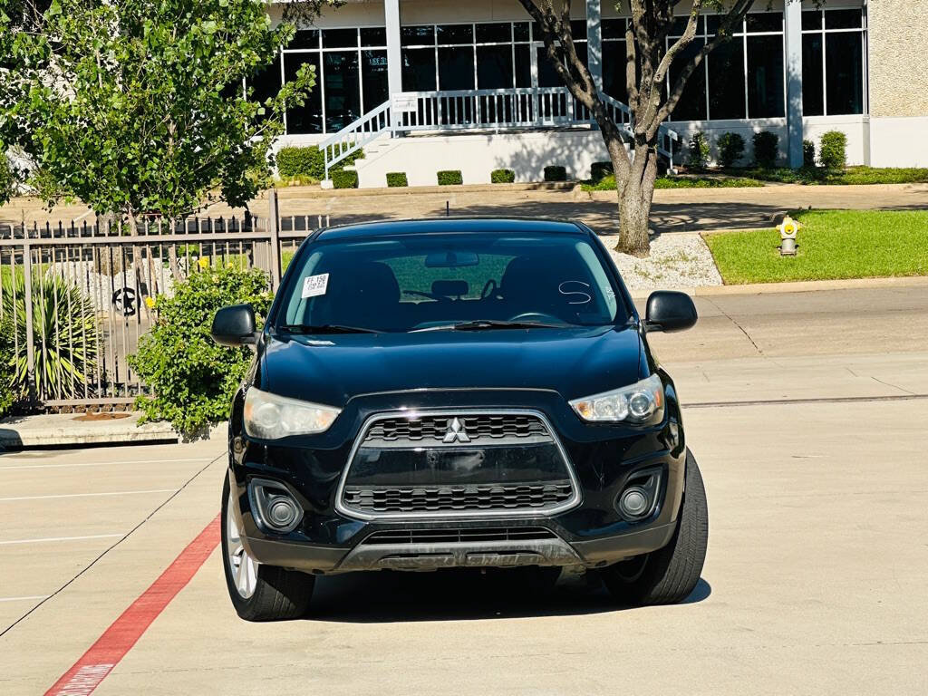 Used 2013 Mitsubishi Outlander Sport ES FWD image 2