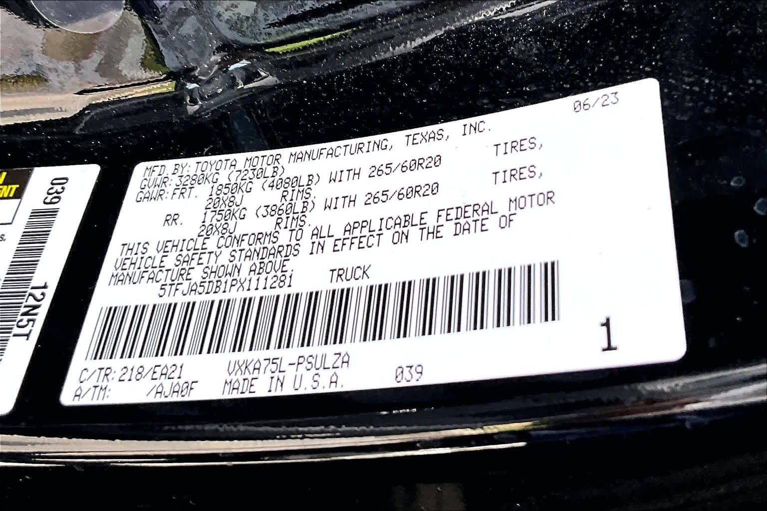 Used 2023 Toyota Tundra Limited AWD/4WD image 35