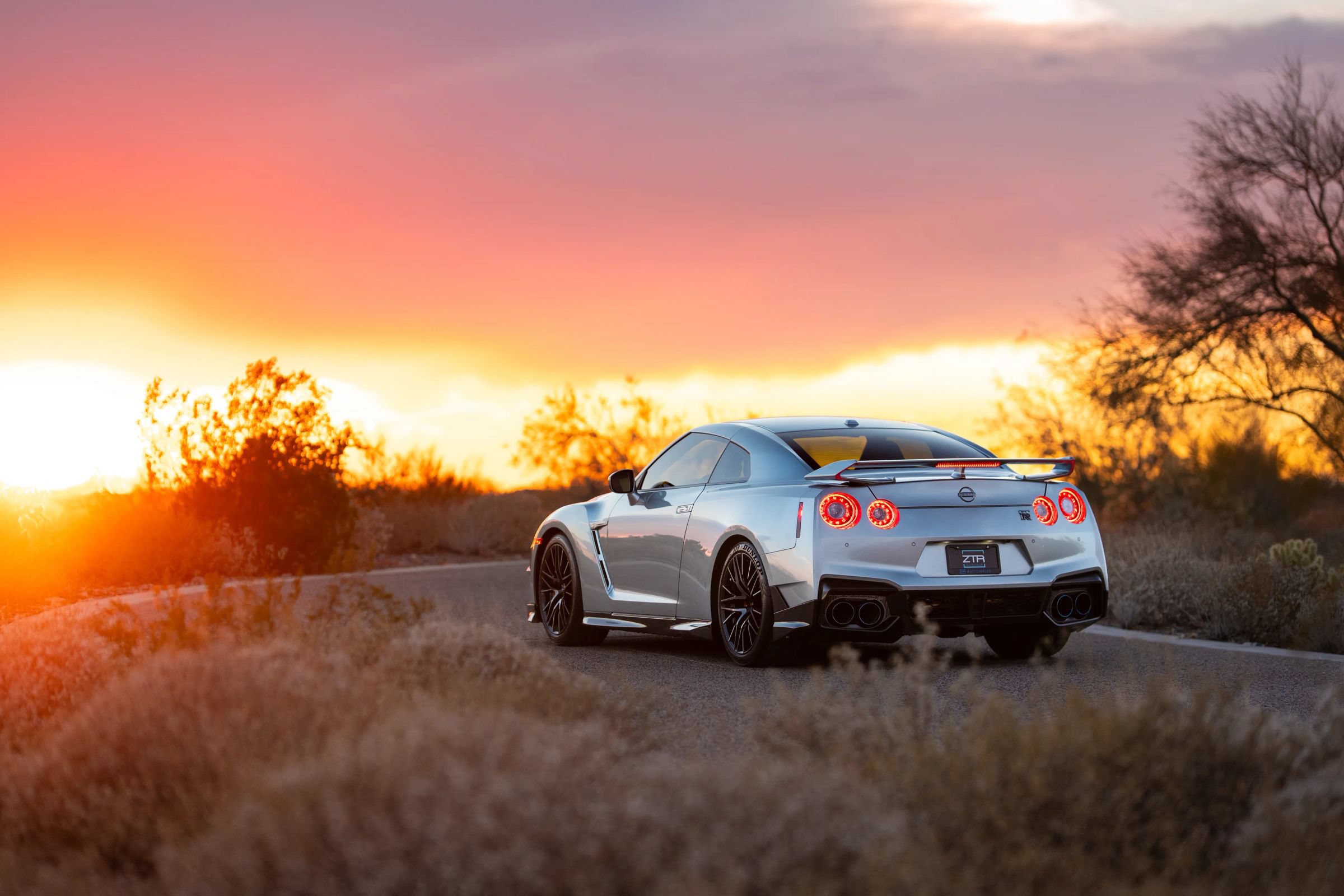 Used 2024 Nissan GT-R Premium w/ Floor Mat Package AWD/4WD image 3