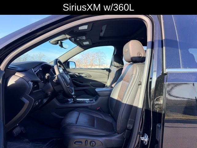 Certified 2024 Chevrolet Traverse High Country image 8