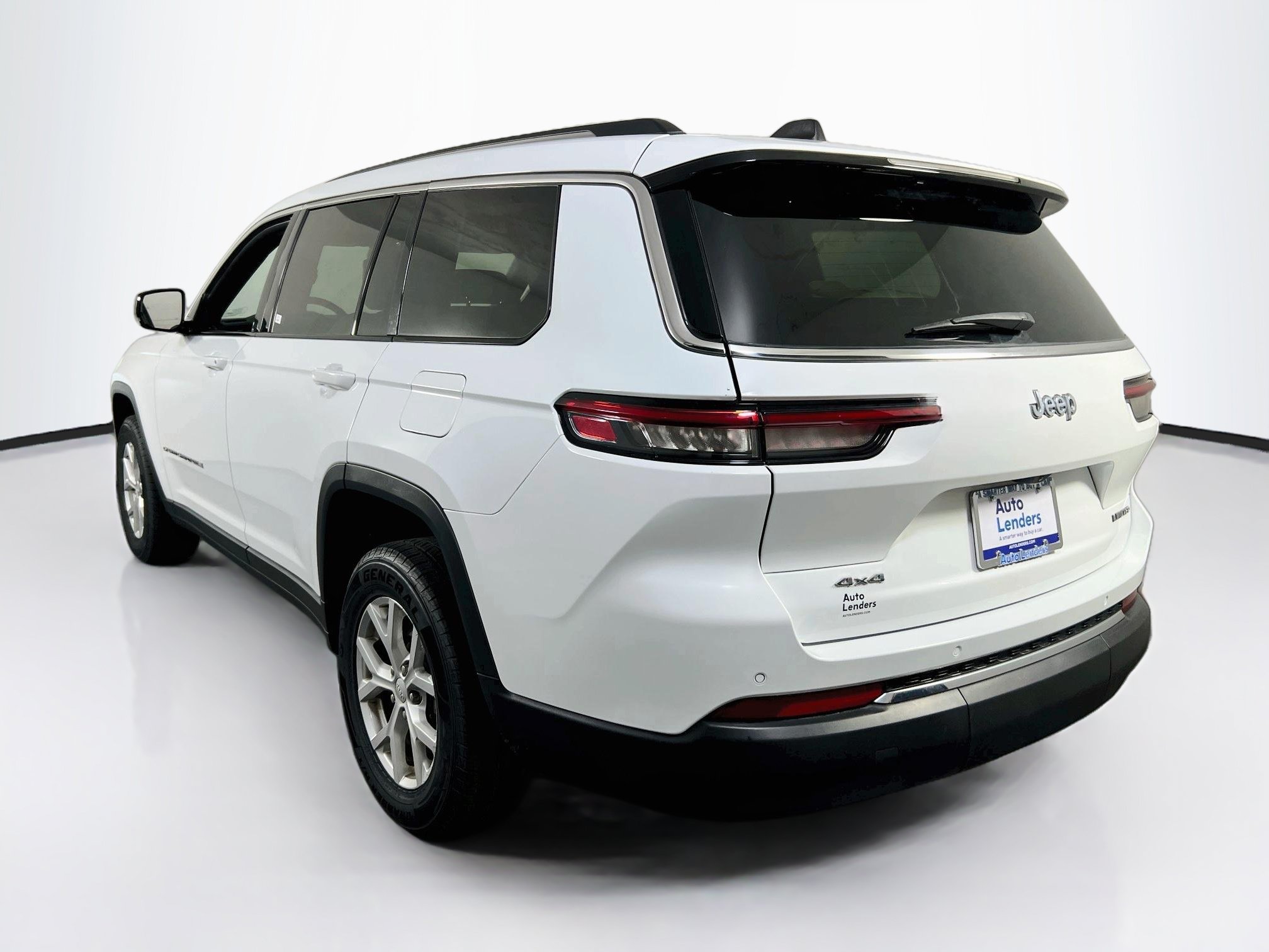 Used 2023 Jeep Grand Cherokee L Limited AWD/4WD image 7