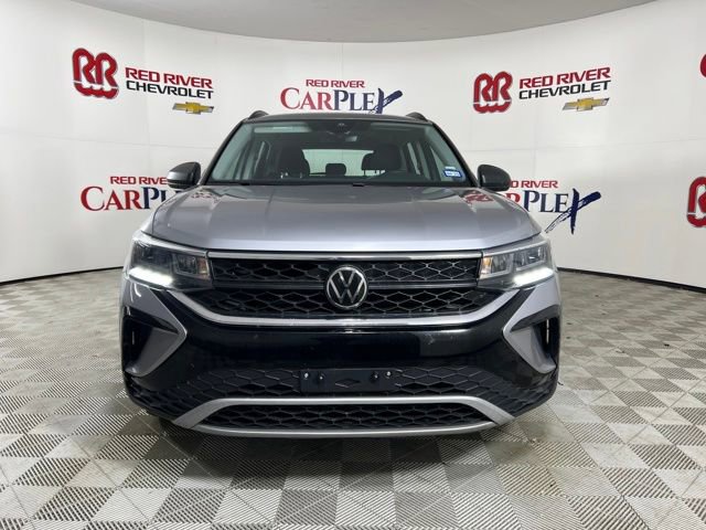 Used 2024 Volkswagen Taos S image 2