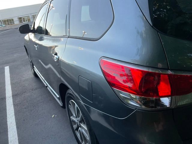 Used 2015 Nissan Pathfinder SL w/ SL Premium Package FWD image 7