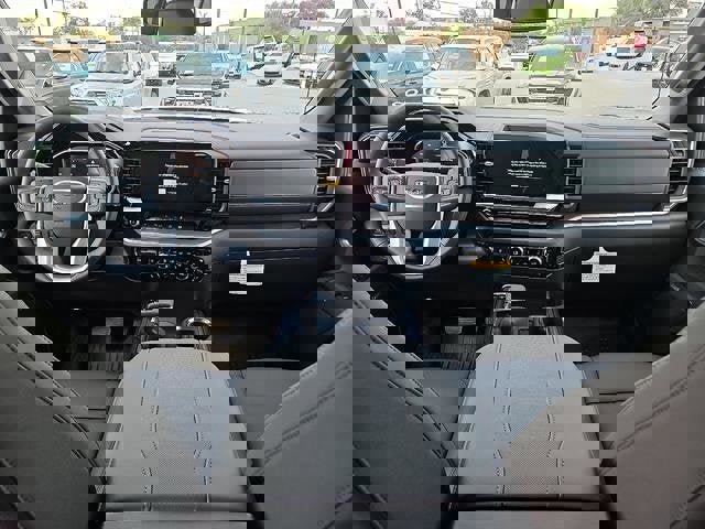 New 2026 GMC Sierra 1500 SLT image 10