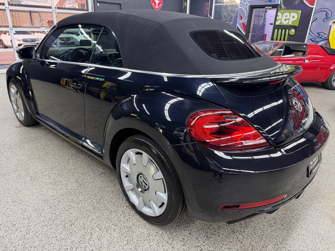 Used 2019 Volkswagen Beetle 2.0T S FWD image 3