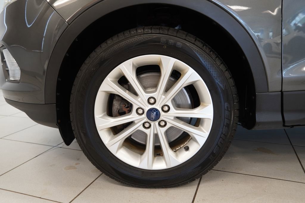 Used 2018 Ford Escape SEL image 17