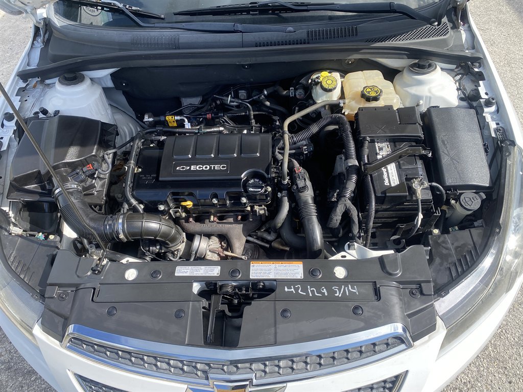 Used 2014 Chevrolet Cruze LT w/ RS Package image 23